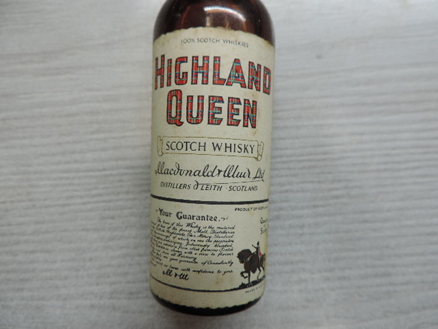 ★ＨＩＣＨＬＡＮＤ　　ＱＵＥＥＮ★　　スコッチウイスキー　　ミニボトル・古酒_画像2