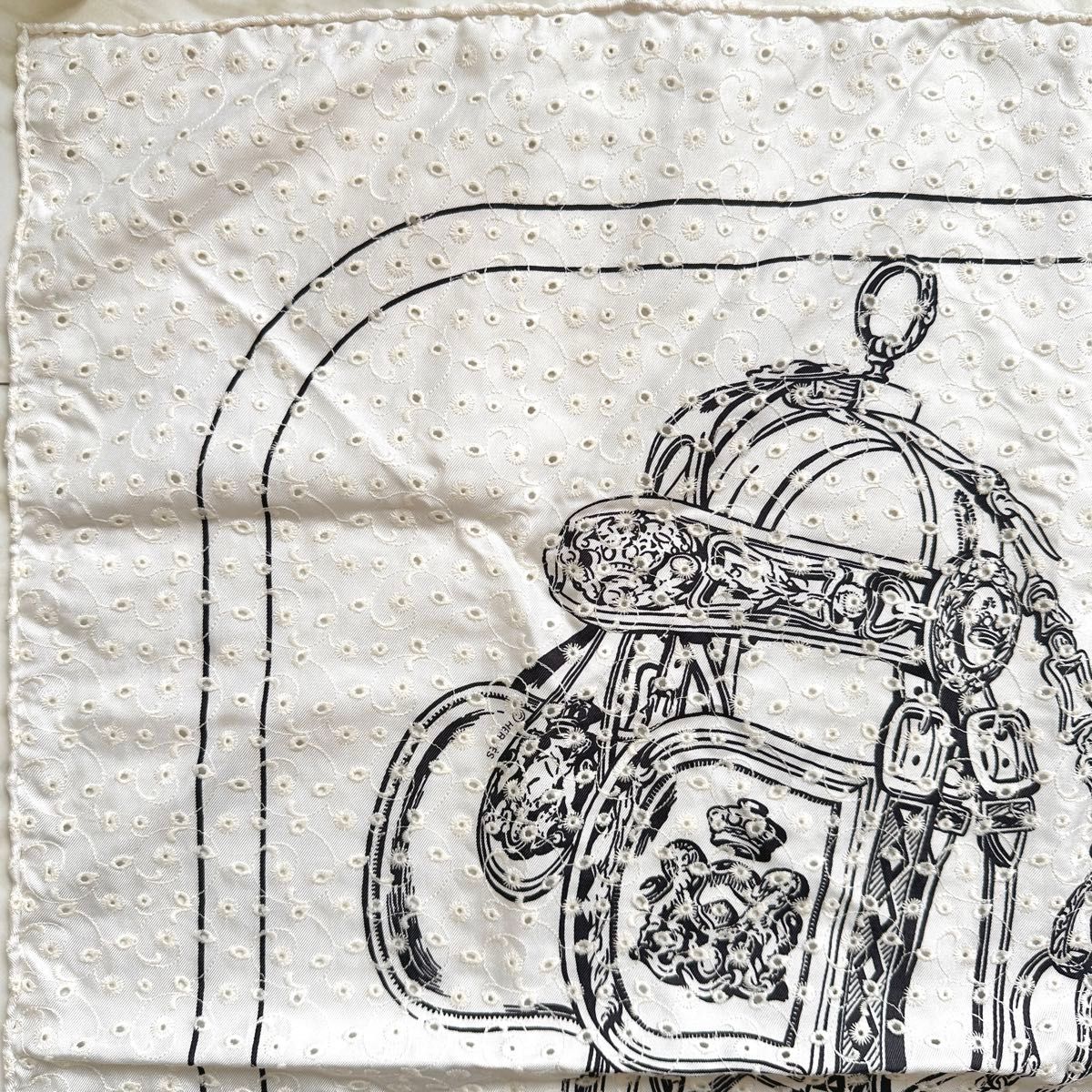 HERMES エルメス カレ70 ブリッドドゥガラ 刺繍入り 2023SS レア HERMES エルメス カレ70 ブリッドドゥガラ 刺繍入り 2023SS レア