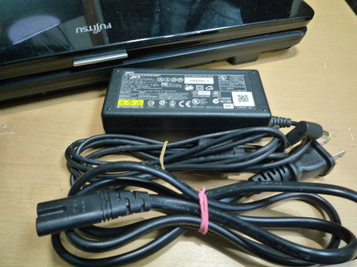 Fujitsu LifeBook AH30/D postage included!