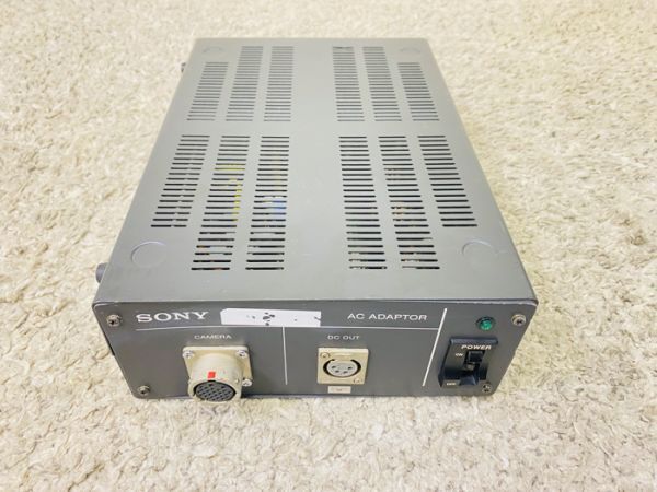 SONY AC-550 / ソニー ACアダプター カメラ、カムコーダー、ポータブル VTR 用【現状品】♪_画像1