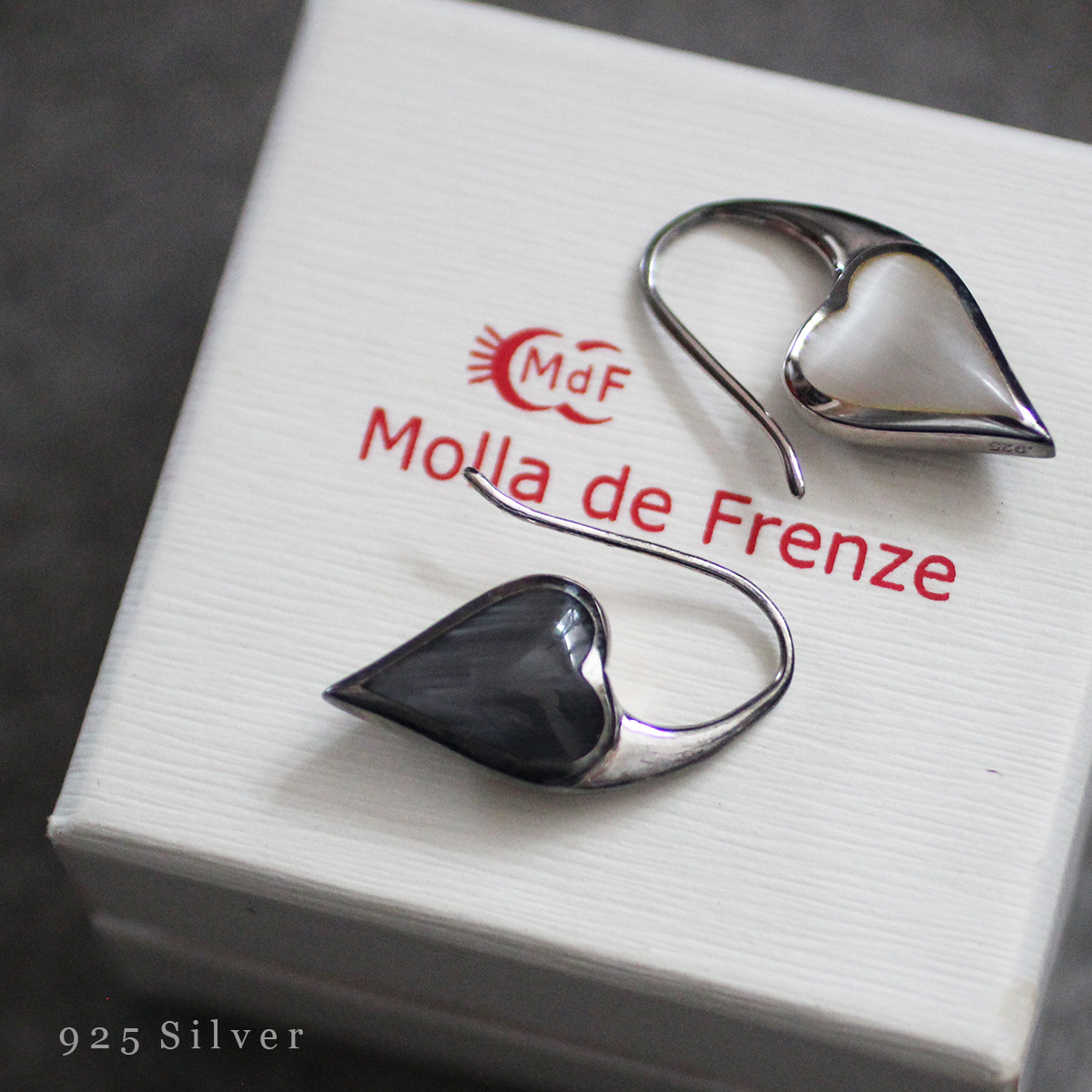 Molla de Frenze MdF 925 シルバー リバーシブル ハート ピアス 7.6g レディース アクセサリー ジュエリー 銀 SILVER ファッション フック_画像1