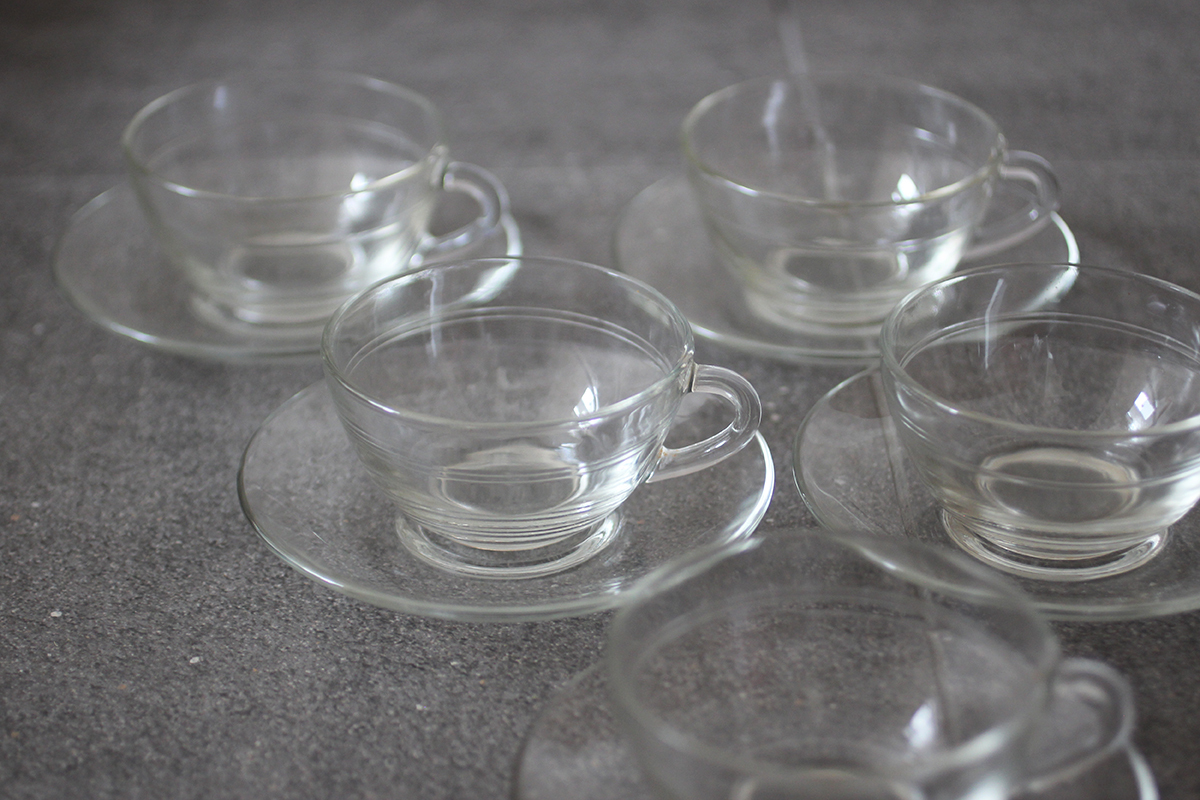 ヴィンテージ デュラレックス DURALEX ガラス カップ ソーサー 5客 セット フランス製 MADE IN FRANCE カフェ 食器 耐熱 コーヒー ティー_画像2