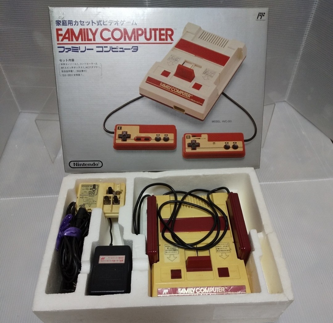 動作確認OK 稼働品 初代ファミコン 本体 1983年 任天堂 ファミリーコンピュータ Nintendo FC 取扱説明書付_画像3