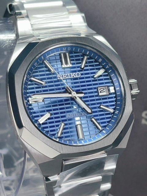 国内正規品 新品 腕時計 SEIKO セイコー ASTRON アストロン ネクスター 電波 ソーラー チタン カレンダー 防水 メンズ プレゼント SBXY061_画像2