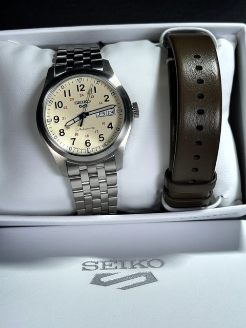 110周年記念 限定モデル 新品 腕時計 SEIKO セイコー セイコー5 スポーツ フィールド スポーツスタイル 自動巻き メカニカル SBSA241_画像10