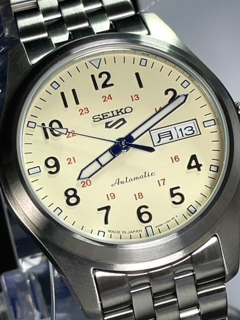 110周年記念 限定モデル 新品 腕時計 SEIKO セイコー セイコー5 スポーツ フィールド スポーツスタイル 自動巻き メカニカル SBSA241_画像1