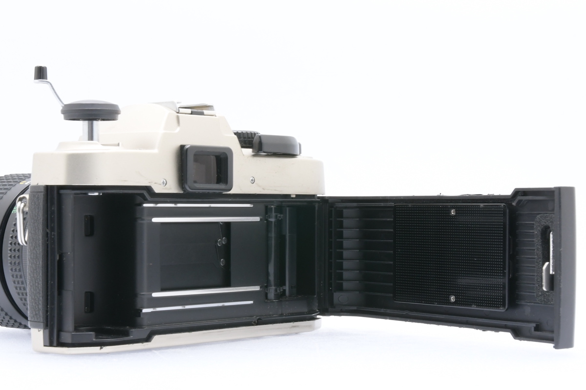 Nikon FM10 + Ai-s Zoom-NIKKOR 35-70mm F3.5-4.8 ニコン MF一眼レフ ズームレンズ_画像3