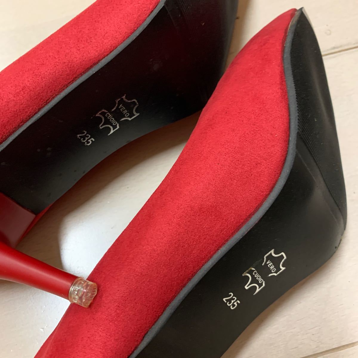 新品 美品 約7cmヒール スエード調パンプス レッド 23.5cm 23.5センチ 7センチ 赤 ハイヒール ピンヒール ベロア調 派手 靴 レディース_画像5