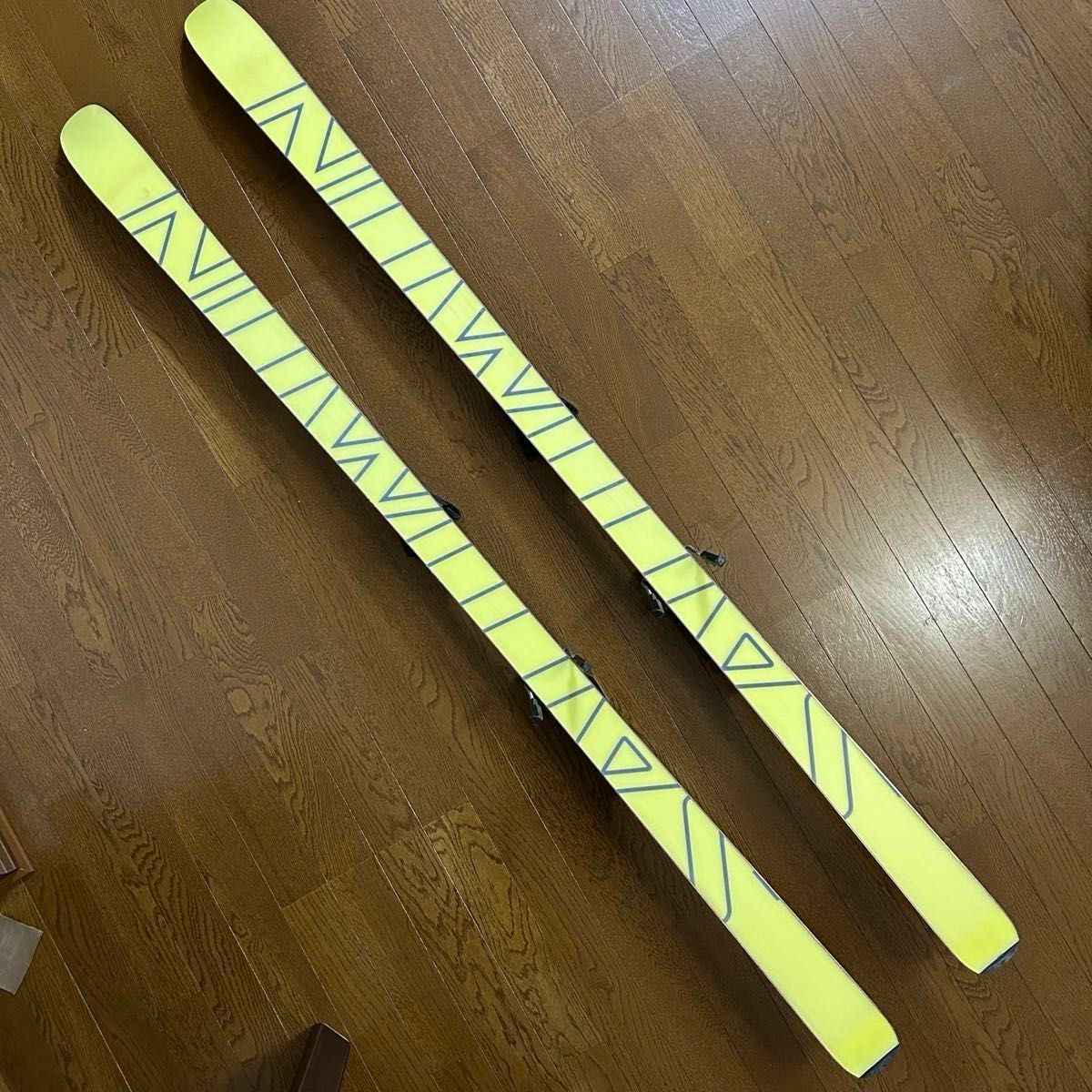 スキー板 SALOMON 1080 TENEIGHTY MOGUL 170cm サロモン 1080 スキー板 SALOMON 1080 TENEIGHTY MOGUL 170cm サロモン 1080