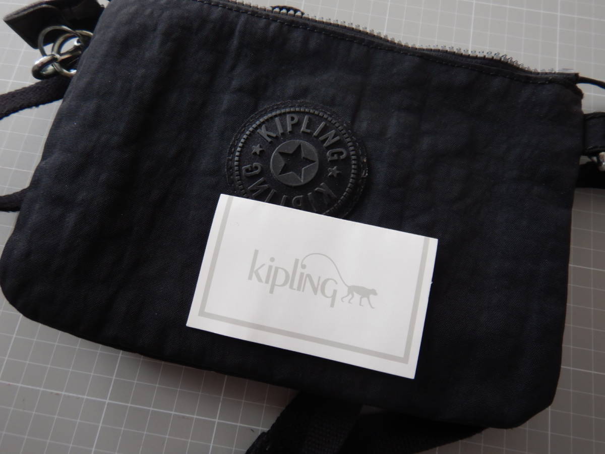 キプリング kipling ペタンコショルダー　ショルダーポーチ 3分室　サコッシュ　通帳ポーチ　黒　ブラック　美品　_画像4