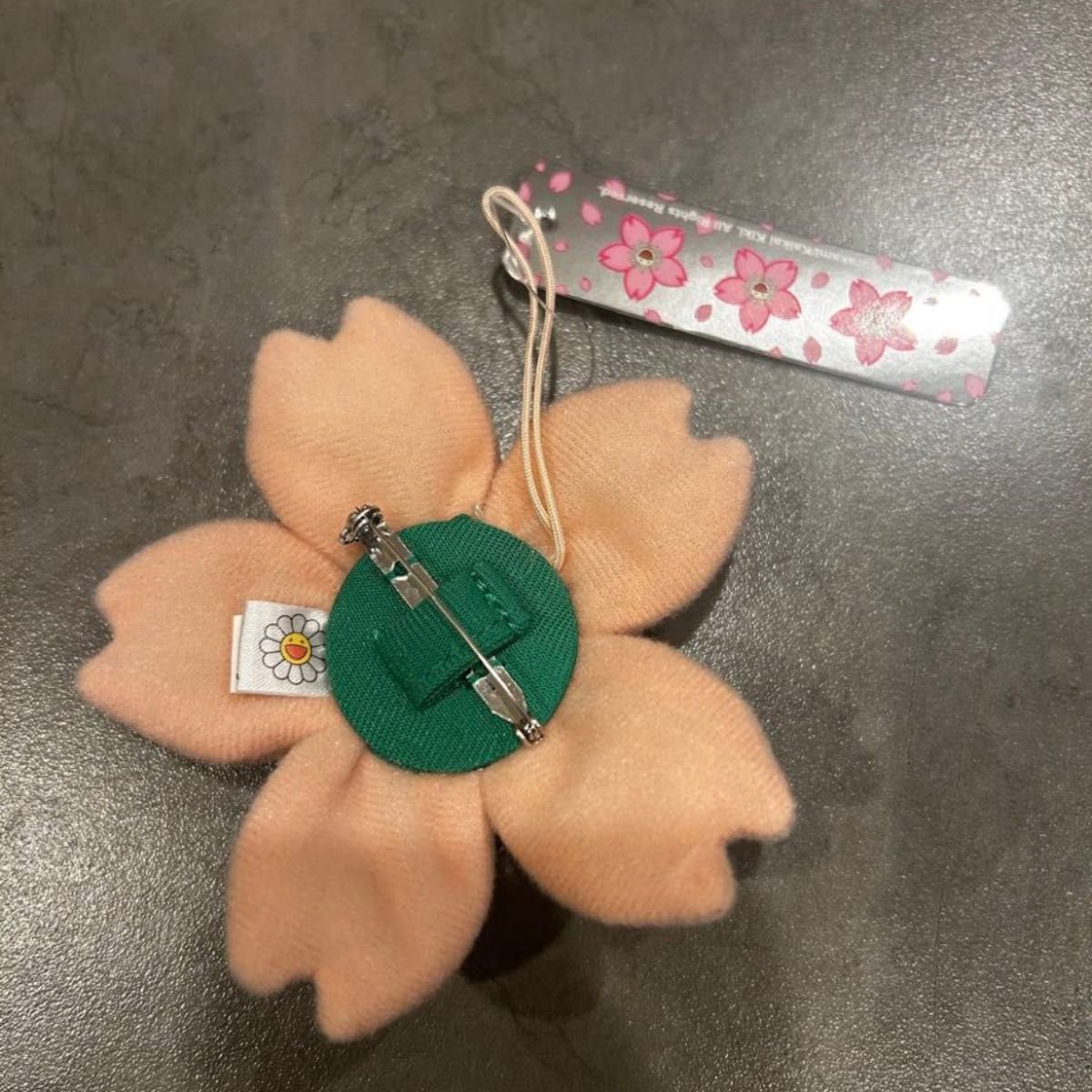 村上隆 カイカイキキ ぬいぐるみ マスコット お花キーチェーン 村上隆 カイカイキキ ぬいぐるみ マスコット お花キーチェーン