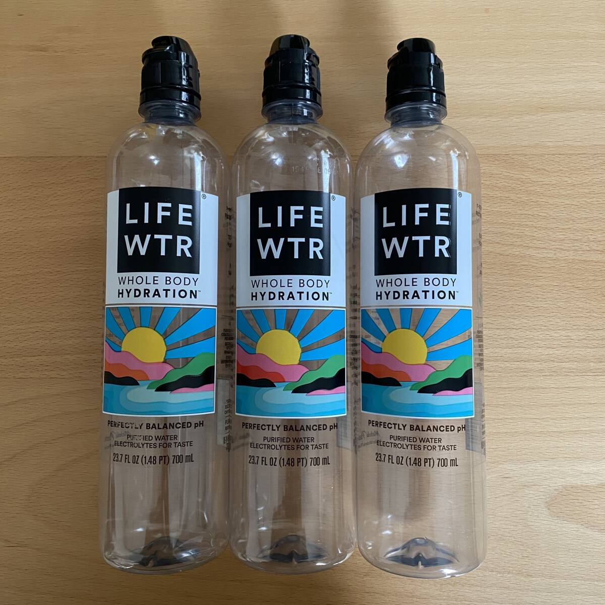 未使用 Life wtr 日本未発売 ライフウォーター 700mL 3本セット 空ボトル_画像1