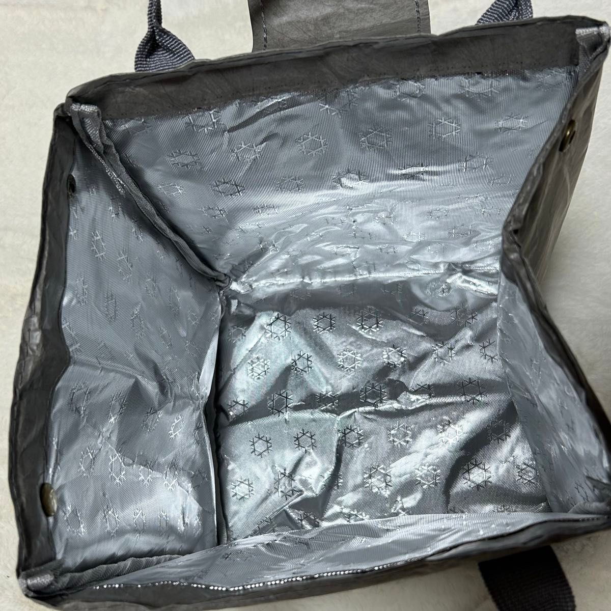 ランチバッグ　弁当袋　デュポン紙　ランチボックストートバッグ　防水　断熱　保冷　学校　屋外ピクニック用