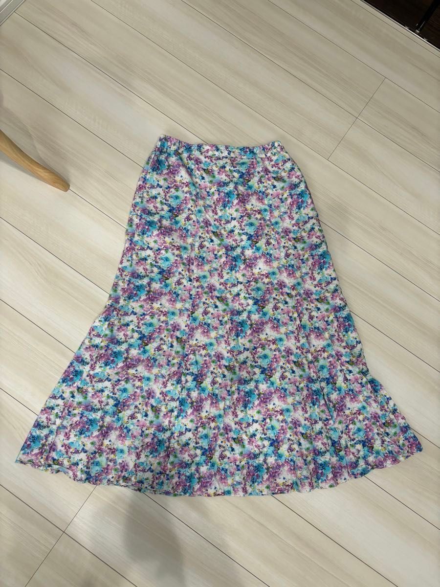 GU 蜷川実花コラボ スカート 花柄 Mサイズ|Yahoo!フリマ(旧 GU 蜷川実花コラボ スカート 花柄 Mサイズ|Yahoo!フリマ(旧