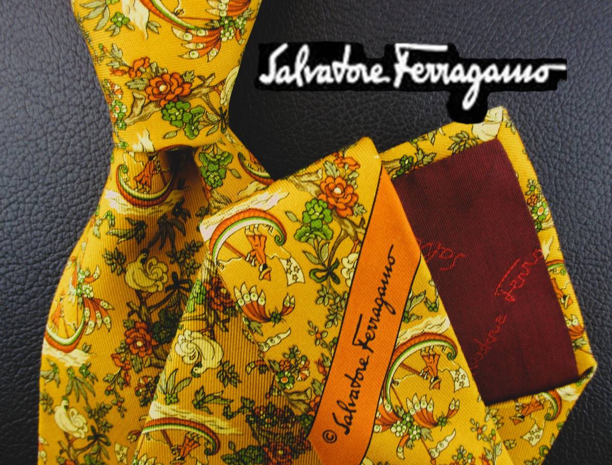  【美品】Salvadore Ferragamo／フェラカモネクタイ イタリア製　オータムリーフオレンジ系／パターン柄　２本以上ご購入で送料無料S246_画像1