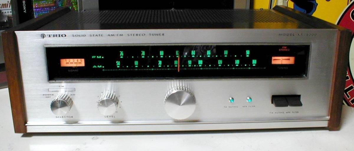 TRIO KT-5000 SideWood Solid State AM-FM Stereo Tuner チューニング・受信出力OK！ トリオ サイドウッド付き AM-FM アナログチューナー_画像3