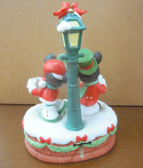 ディズニー ENESCO オルゴール 652776 ミッキー＆ミニー LAMPOST MUSICAL「JoyToTheWorld」クリスマス 札幌市_画像3