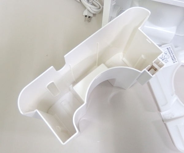 衣類乾燥除湿機 コンプレッサー式 アイリスオーヤマ 2021年製 DCE-6515 タンク容量1.8L 除湿器 札幌市 屯田店 _画像8