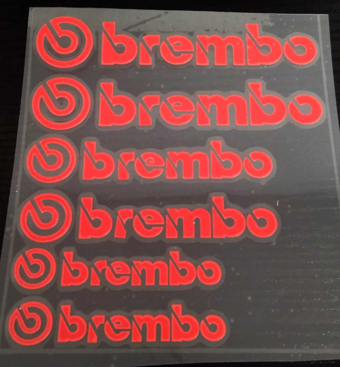 送料無料 brembo ブレンボ 耐熱 赤 レッド ブレーキキャリパー　文字だけ残る　ステッカー　エンブレム　シール　6枚セット_１シート＝１個