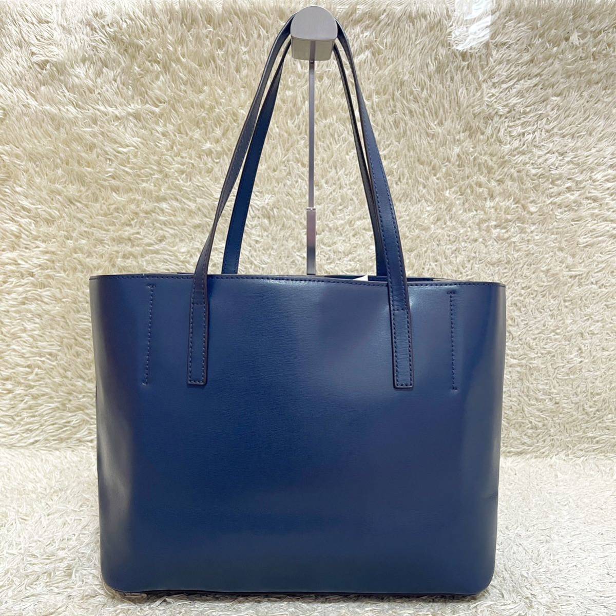 《極美品》マイケルコース トートバッグ レザー 肩掛け A4◎ PC◎ MICHAEL KORS ビジネスバッグ ショルダー メンズ ロゴ ネイビー 紺 1円_画像3