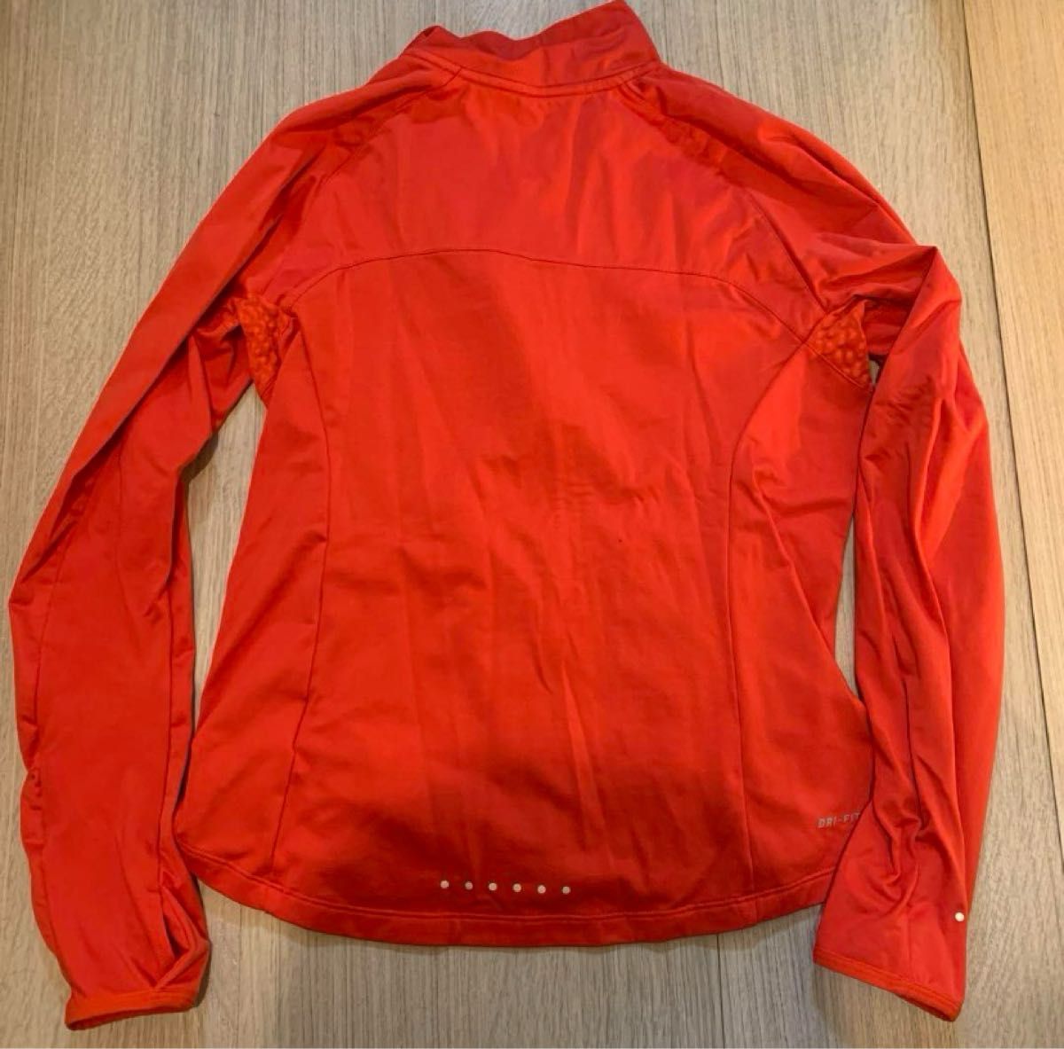 ナイキ　NIKE レディース　スポーツウェア　Lサイズ　赤　オレンジ　羽織り　ウインドブレーカー　アウター　トップス　ランニング