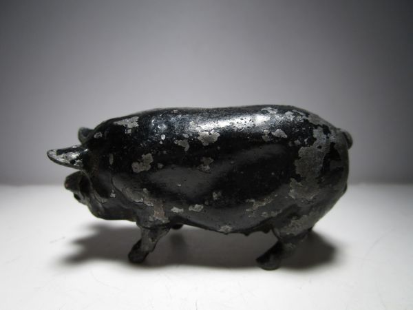 1930～40年代 ヴィンテージ 英国製 黒豚のオブジェ (Lead製) ラージサイズ ミニチュア玩具/ジオラマ玩具/古玩具_画像1