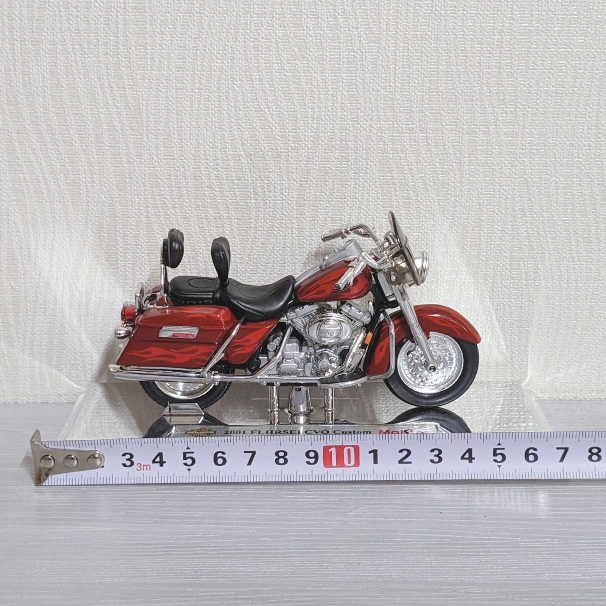 Maisto 1/18 FLHRSEI CVO CUSTOM 2001 Harley-Davidson ハーレーダビッドソン マイスト アメリカン雑貨 アメリカ オートバイ ミニカー_画像7