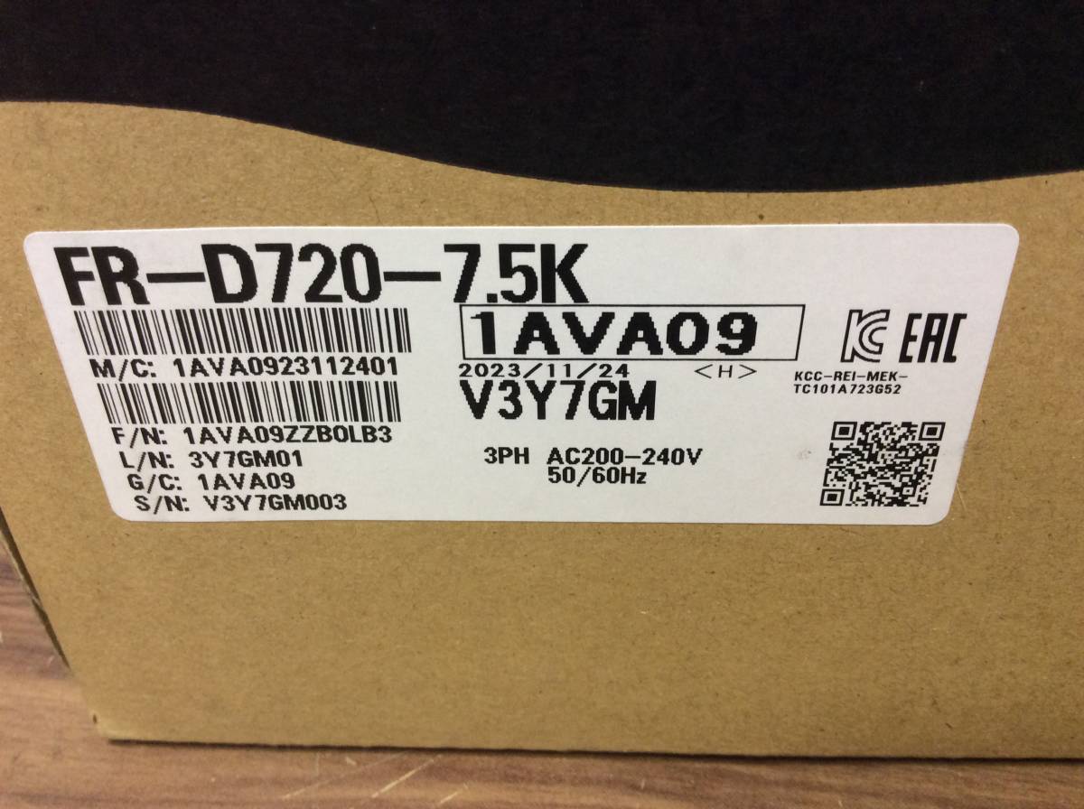 【WH-9695】未使用 MITSUBISHI 三菱電機 インバータ FR-D720-7.5K 2023年11月製 インバーターの画像3