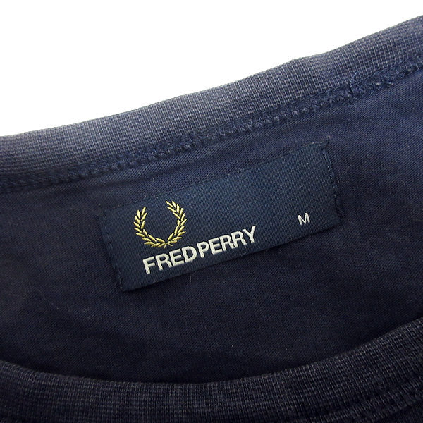G■フレッドペリー/FREDPERRY ロゴプリントTシャツ【M】紺/men's/75【中古】■_画像2