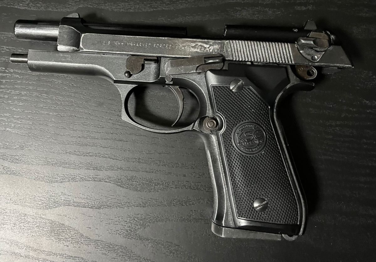 KSC M9 ベレッタ ガスブローバック 非07 ガス漏れ有り 金属風 KSC M9 ベレッタ ガスブローバック 非07 ガス漏れ有り 金属風