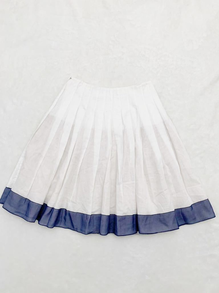 PRADA Italy made pleated skirt size40 Prada soft volume chu-ru pure white blue 