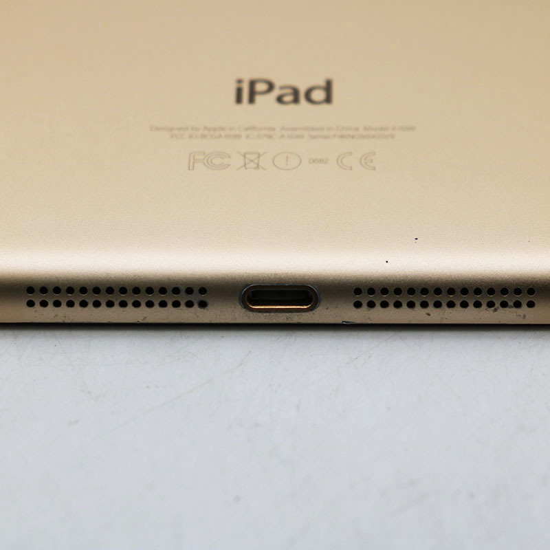 Apple iPad mini 第3世代 MGYK2J/A 128GB ゴールド 元箱あり 中古並品_画像5