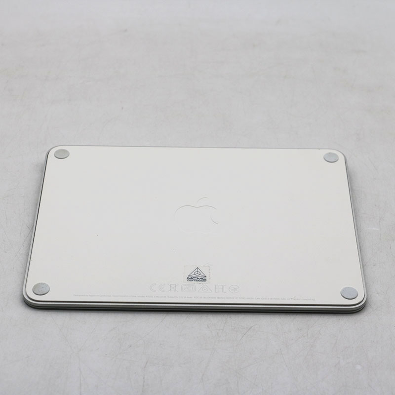 美品 Apple Magic Trackpad MK2D3ZA/A マジックトラックパッド 元箱あり_画像2