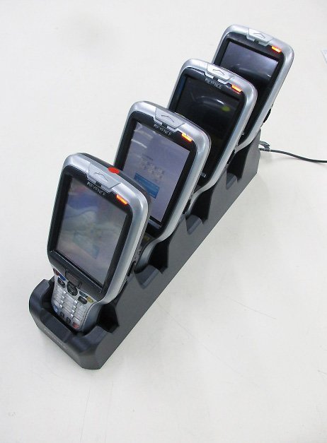 KEYENCE ハンディターミナル BT-W100 キーエンス 4連充電器付BT KEYENCE ハンディターミナル BT-W100 キーエンス 4連充電器付BT