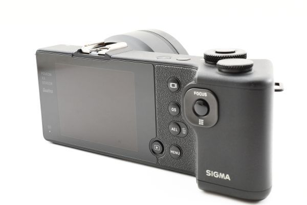 動作確認済 Sigma DP2 Quattro Lens 30mm F2.8 Compact Digital Camera コンパクトデジタルカメラ デジカメ コンデジ シグマ 充電器付 #615の画像5