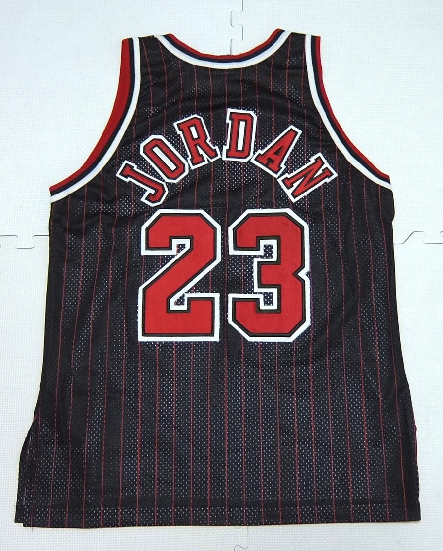 90s チャンピオン NBA シカゴブルズ マイケルジョーダン タンクトップ 黒 48 メンズ Champion BULLS JORDAN _画像2