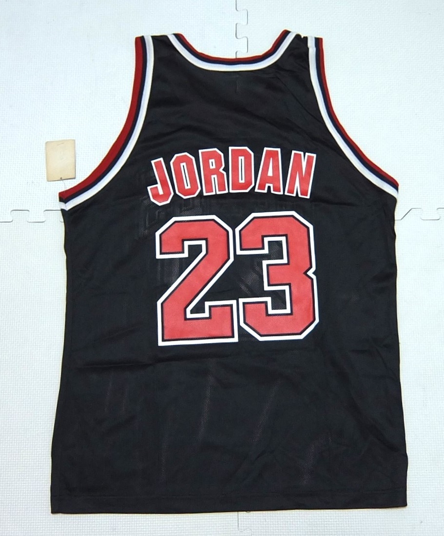 デッドストック 90s チャンピオン NBA シカゴブルズ マイケルジョーダン タンクトップ 黒 44 メンズ Champion BULLS JORDAN 未使用品_画像2