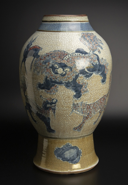 あなたにおすすめの商品青花釉里紅獅紋瓶康熙清成化年制款古美術中国共