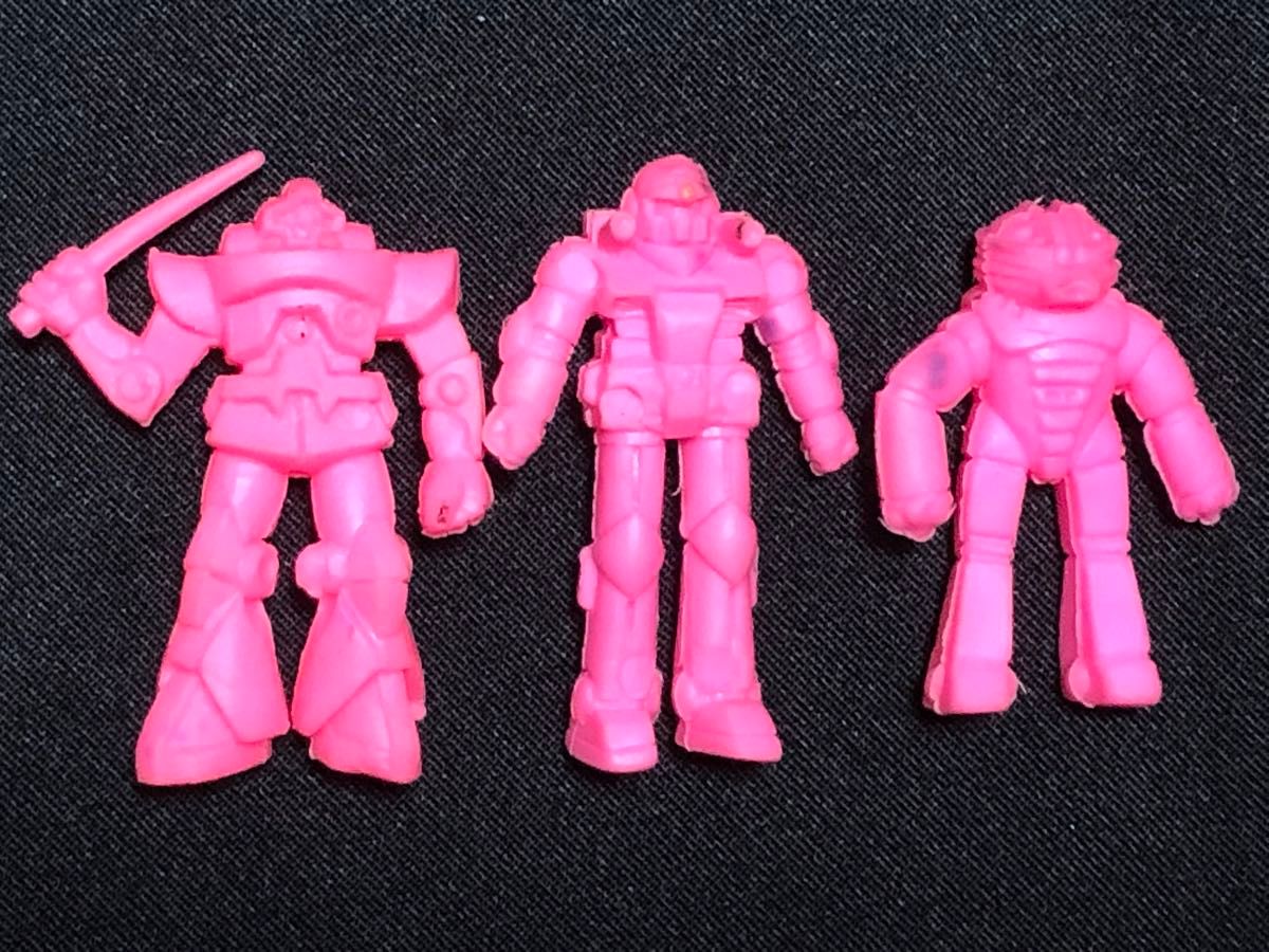 昭和レトロ☆機動戦士ガンダム 消しゴム ムサイ(茶) 当時物 およげ 昭和レトロ☆機動戦士ガンダム 消しゴム ムサイ(茶) 当時物 およげ