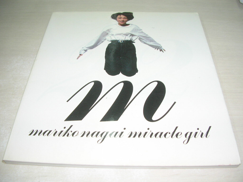  Nagai Mariko photoalbum MIRACLE GIRL 1989 year 5 month 24 day issue the first version book@CBS Sony publish 