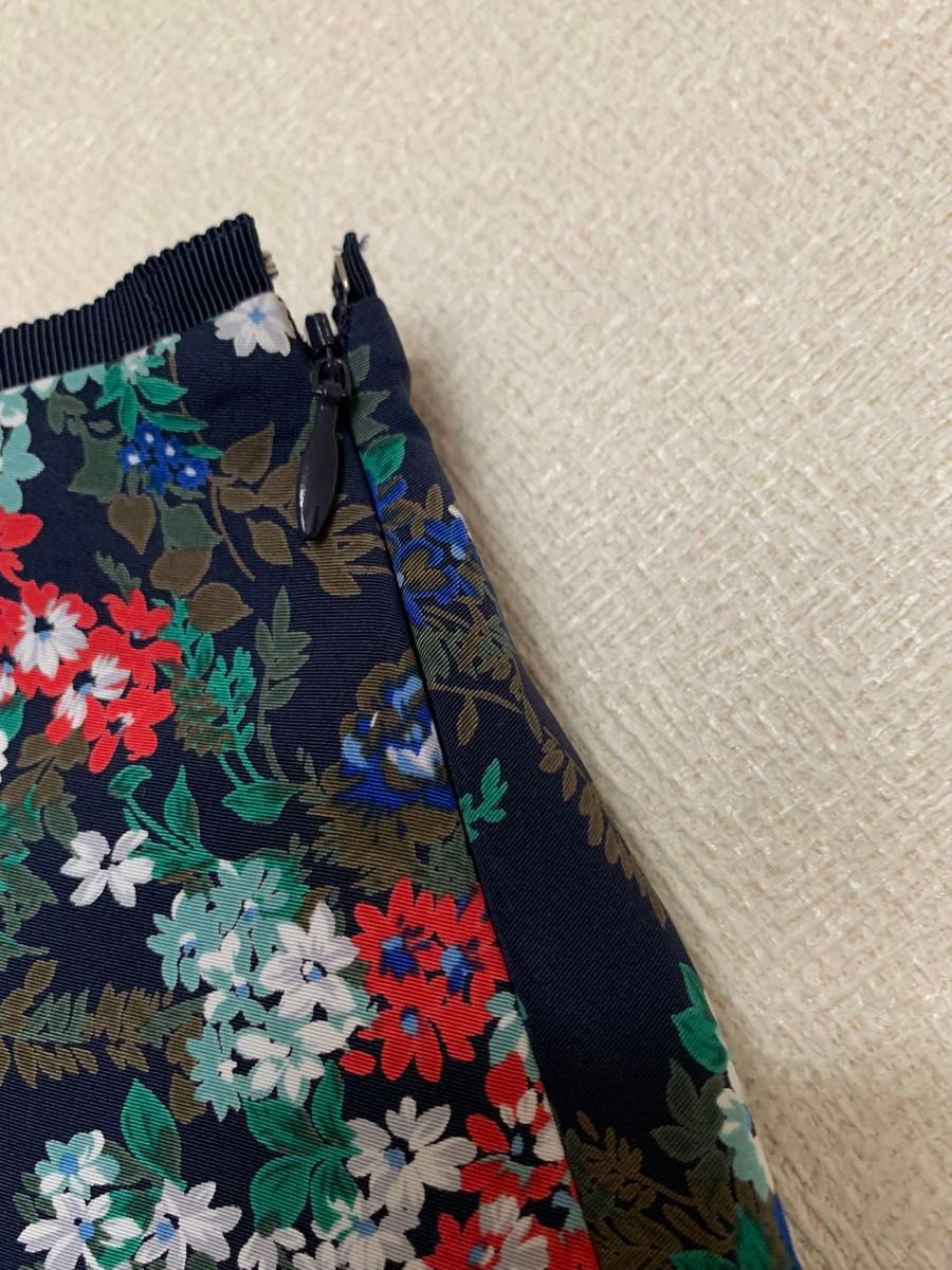 KUMIKYOKU  花柄　フレア　台形　スカート　　1