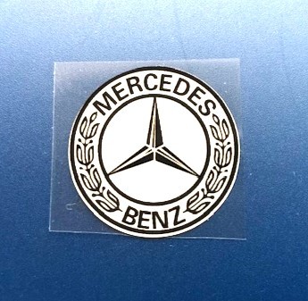 数量限定セール品　 MERCEDES-BENZ ロゴ　２点セット　ステッカー_商品２点セットになります