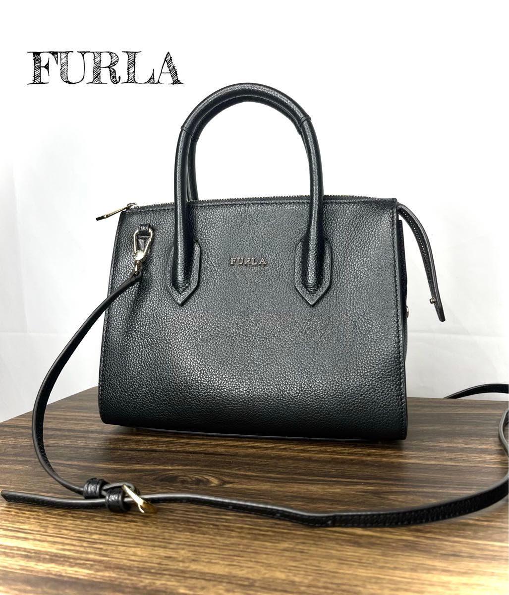 超美品★ FURLA フルラ　サッチェル　ピン　S ショルダーバッグ　黒　ブラック　レザー　2way ハンドバッグ　小ぶり　ミニ