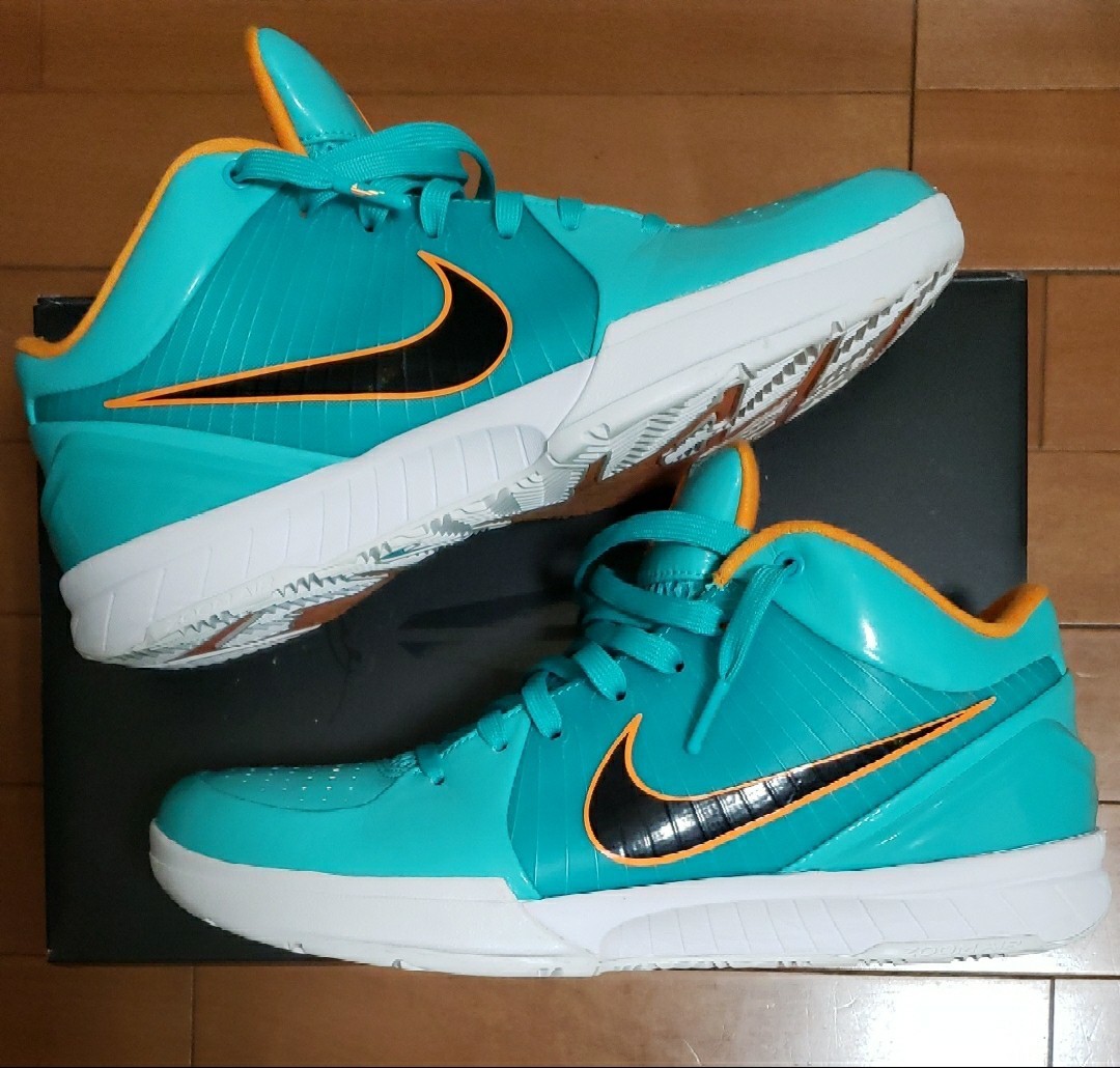UNDEFEATED Nike Kobe 4 Protro Hyper Jade_画像1