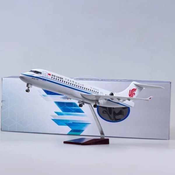 CB001:プラスチック製 飛行機モデルの収集 DIYギア 樹脂 航空機 ディスプレイ モデル 飛行機 Arj21-700, 47cm, 1:150 - 民間航空機 CB001:プラスチック製 飛行機モデルの収集 DIYギア 樹脂 航空機 ディスプレイ モデル 飛行機 Arj21-700, 47cm, 1:150 - 民間航空機