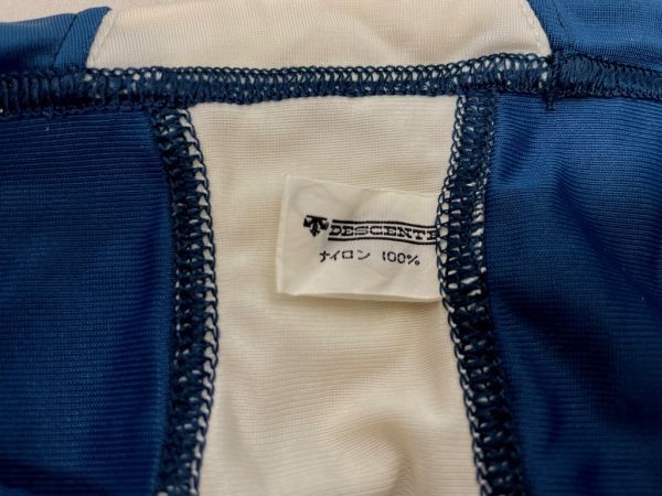 r1_5995K ★定形外 配送★ 激レア！ 70s 70年代 DESCENTE デサント トビウオマーク ナイロン100％ ネイビー×白 競泳水着 競パン サイズM_画像4