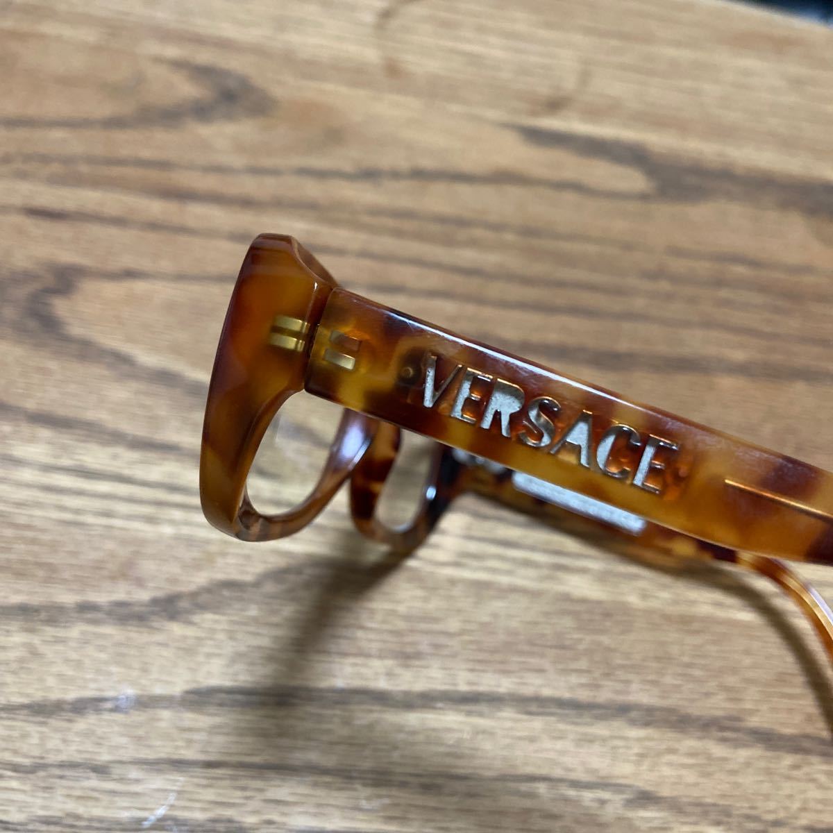 GIANNI VERSACE ベルサーチ イタリア製 サングラス 伊達眼鏡 メガネ 鼈甲 ベッコウ柄 スクエア型 レンズ付属 オールド_画像5