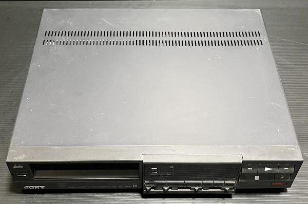 【極上美品★動作品】SONY SL-F102 Hi-Band Betamax ソニー ベータ マックス ビデオ デッキ SL-F101 SL-F201 SL-F205 兄弟機の画像1