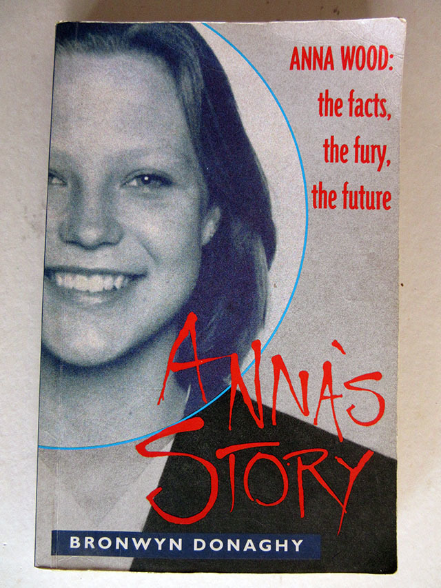 洋書047　Anna’s Story / Bronwyn Donaghty_画像1
