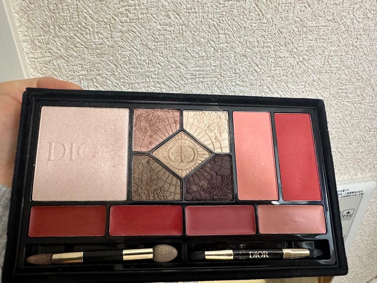 Dior エクラン クチュール マルチユースパレット